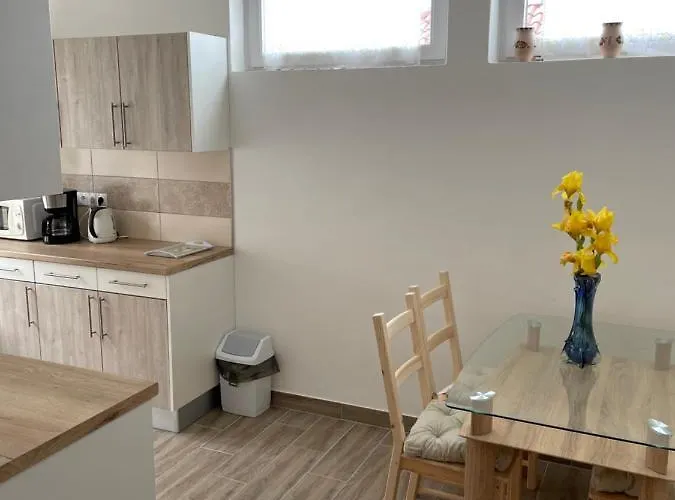 شقة Pingvin Cukraszda *